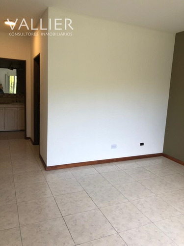 Casa En Venta En Altos Del Golf, Pilar, G.b.a. Zona Norte