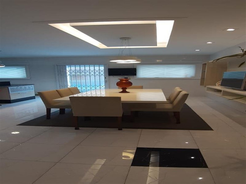 Sobrado Maravilhoso Na Mooca Com 400 M², Quintal Com 125m² Com Espaço Gourmet. - 13803