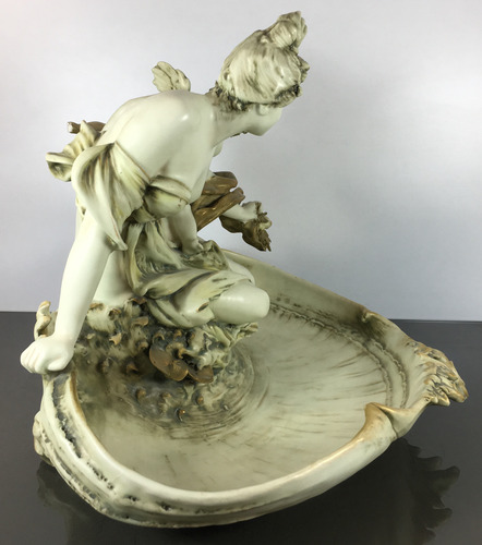 Antiguo Centro De Mesa Art Nouveau Porcelana Amphora Austria (Usado)