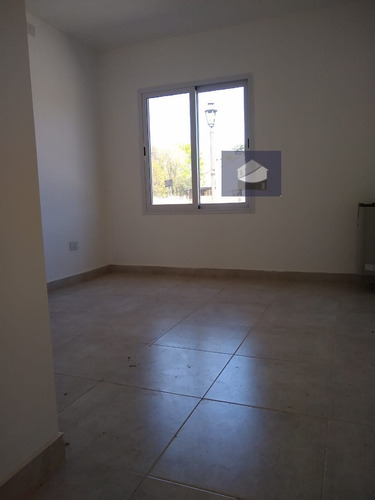Imagen 8 de 14 de Extraordinaria Casa 3 Ambientes En Venta Bº El Portal Pilar