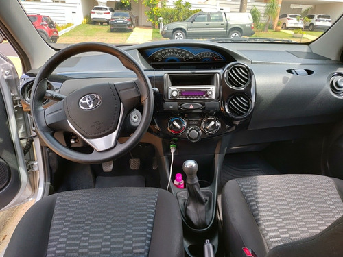 Toyota Etios 2015 1.3 16v X 5p