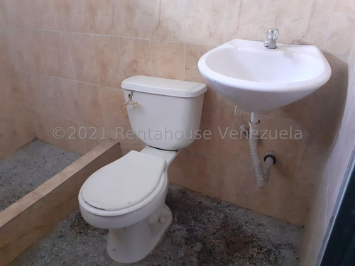 Imagen 9 de 16 de Casa En Venta En Zona Centro, San Juan De Los Morros 22-4679