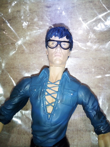 Bruce Lee Art Asylum Neca, Mezco, Sota Hot (Usado)