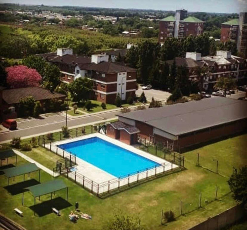 Departamento 3 Amb C/cochera Y Piscina En B. Cerrado