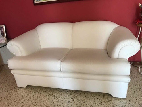 Sofa 2 Puestos, Tapizado En Bipiel Blanco