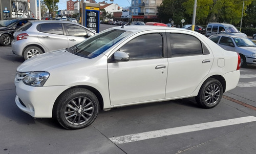 Toyota Etios 1.5 Sedan Xls