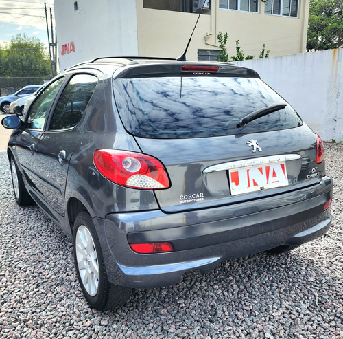 Peugeot 207 1.9 Xt