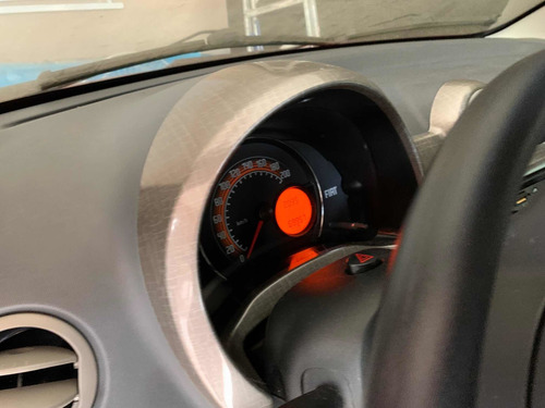 Imagem 4 de 10 de Fiat Uno 2012 1.0 Way Flex 5p