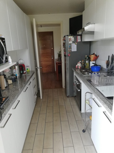 Imagen 3 de 9 de Hermoso Departamento En Cuarto Piso Con Vista Cordillera