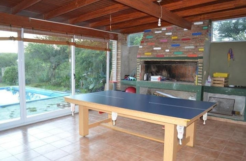 Imagen 6 de 18 de Vendo Casa 4 Hojas . 1600 Mts Superficie Y 200 Cubiertos. Muy Buen Precio