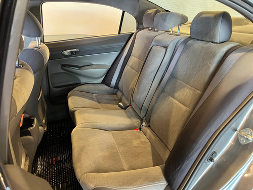 Honda Civic 1.8 Lxs Mt