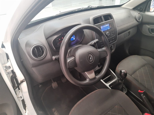 Imagen 10 de 14 de Kwid Intens Std