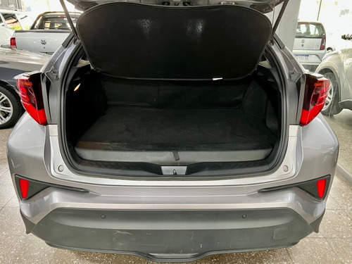 Imagen 8 de 25 de Toyota C-hr Híbrido 1.8 Ecvt Hv Automática 2020