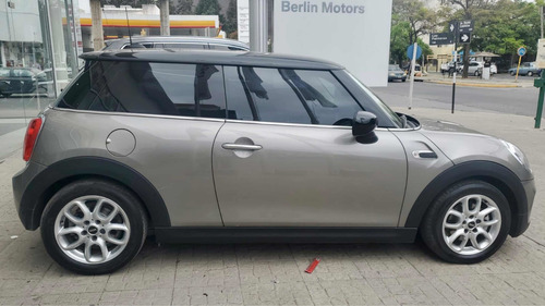 Imagen 7 de 8 de Mini Cooper 2021 1.5 F56 Pepper 136cv