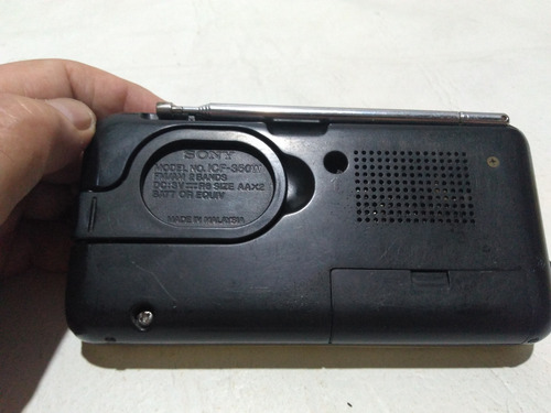 Radio Sony Icf 350w Funcionando C/detalles Esteticos Crema (Usado)