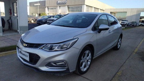 Imagen 1 de 11 de Chevrolet Cruze Lt