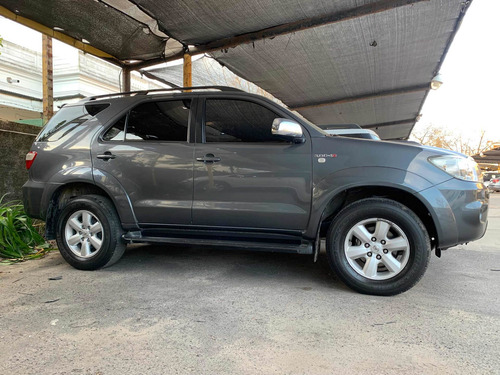 Imagen 9 de 11 de Toyota Sw4 2011 3.0 Srv Cuero I 171cv 4x4 4at