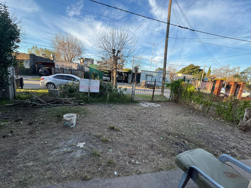 Venta Casa Con Amplio Jardín Con Arboleda Lote 394 M2 / En Capilla Del Señor