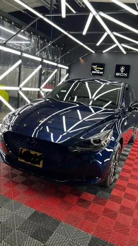 Mazda 2 Hatchback Carbon Edition Modelo 2023