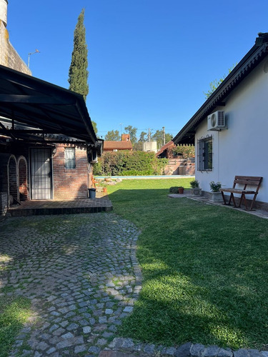 Casa En Venta En De Vicenzo Chico, Del Viso, Pilar