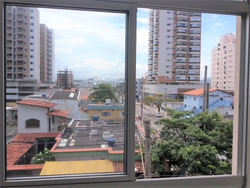 Abacateiros, Praia De Itapuã, 2 Quartos, Garagem, Varandinha