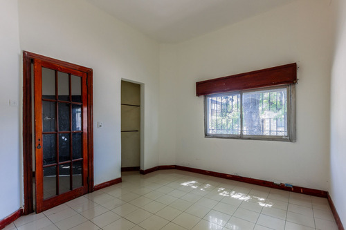 Venta 2 Ph Independientes En Lote Propio. Pompeya.