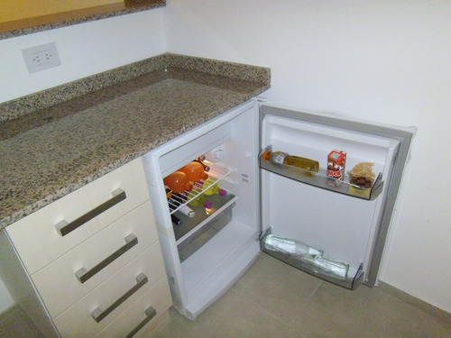 Imagen 8 de 17 de Venta Monoambiente Al Mar Con Balcón. Villa Gesell