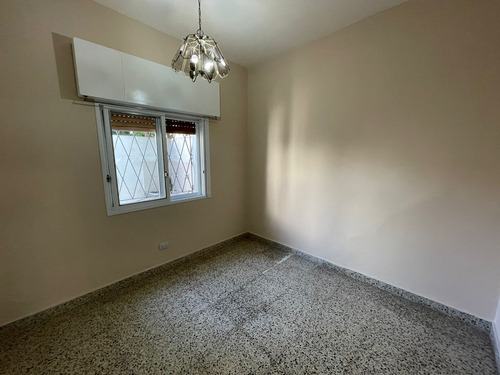 Imagen 11 de 14 de Alquiler Casa Tipo Ph 4 Ambientes En La Tablada Con Patio Sin Expensas