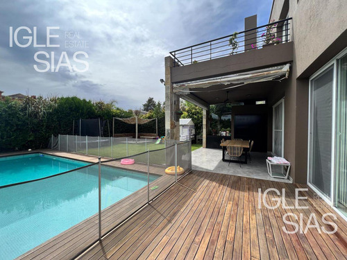 Casa En Venta Sobre Lote Interno En Los Sauces, Nordelta