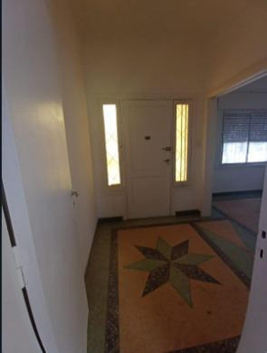 Casa En Venta - 2 Dormitorios 1 Baño - 100mts2 - Morón