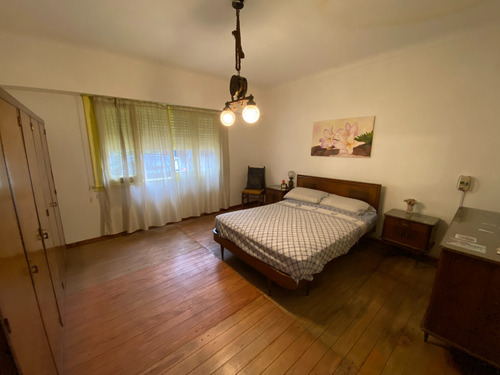 Oportunidad De Casa En Parque Avellaneda