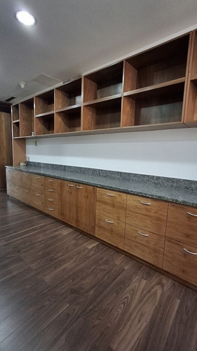 Se Vende Edificio Comercial Incluye 20 Oficinas En El Rosal - Chacao
