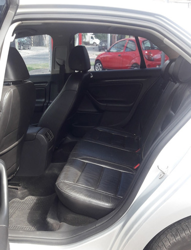 Volkswagen Vento 2.5 Advance Tiptronic 170cv