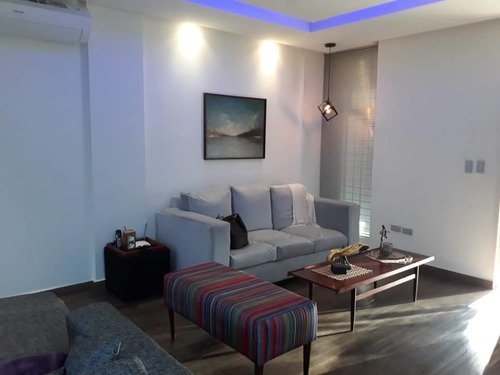 Se Vende Townhouse En Conj. Res. Rincón Garden. Foth-178