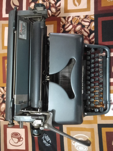 Maquina De Escribir Antigua Remington (Usado)