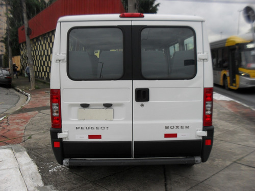 Peugeot Boxer 2.3 Completa 15 Lugares 2016
