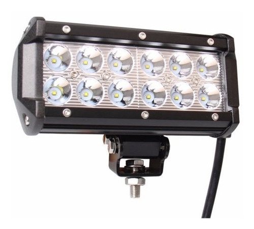 Exploradora Led 3600lm Impermeable Con Soporte Y Switch Impe