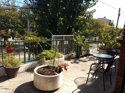Imagen 2 de 14 de Casa Ph En Venta En Avellaneda Este