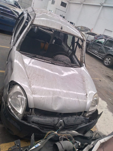 Imagen 17 de 17 de Renault Kangoo Baja Definitiva