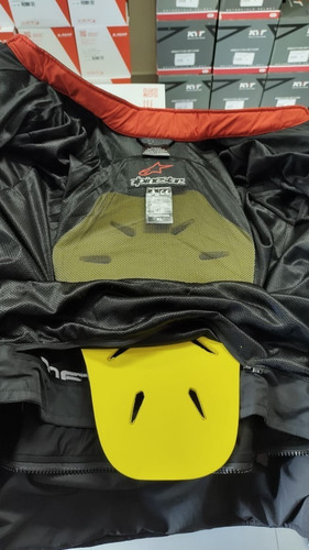Imagem 4 de 8 de Protetor Coluna Costas Inserir Ls2 Para Jaqueta Macacão Moto