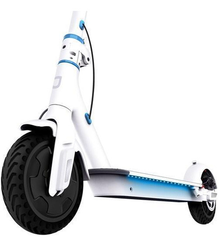 Patinete eléctrico Jetson Quest: motor potente y plegable