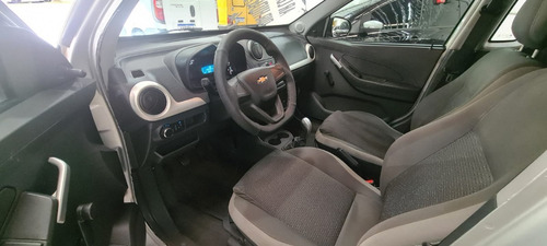 Imagem 9 de 10 de Chevrolet Montana Ls 1.4 Flex 2019 Prata Ar E Direção Nova