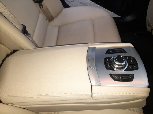 BMW Serie 7 3.0 740i F01