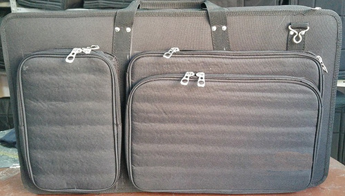 Imagen 1 de 5 de Maleta Case Controlador Dj Pioneer Denon Akai Numark Behring