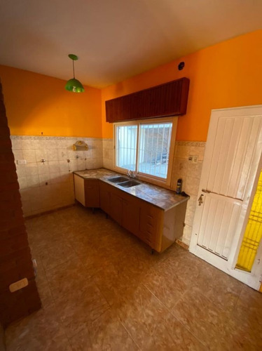 Imagen 5 de 18 de Casa En Venta De 3 Dormitorios C/ Cochera En José C. Paz
