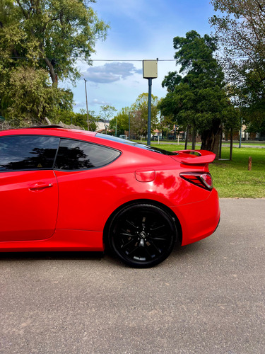 Hyundai Genesis 3.8 Coupe 300cv 8at