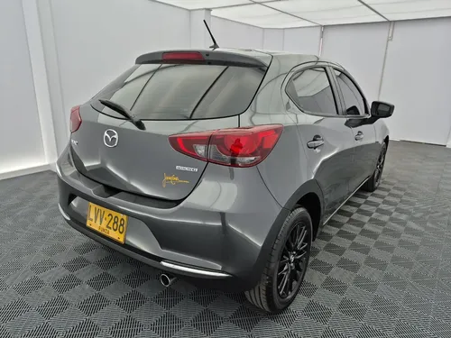 Mazda Touring edición carbón edition 1.5