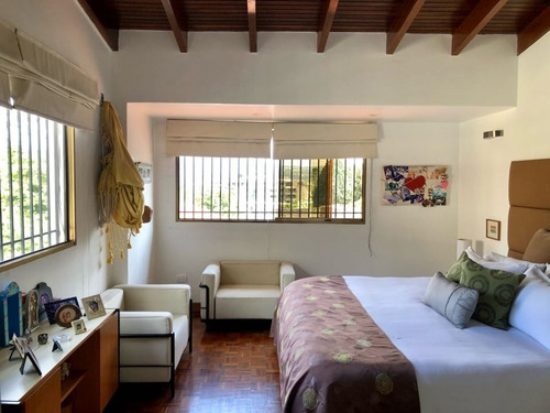Imagen 12 de 16 de Vendo Casa 420m2 5h/5b/2p Los Palos Grandes 9982