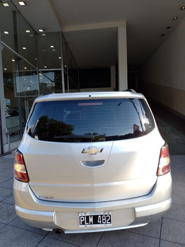Imagen 9 de 16 de Chevrolet Spin Lt 1.8 Mt 2016 (y) Muy Buena