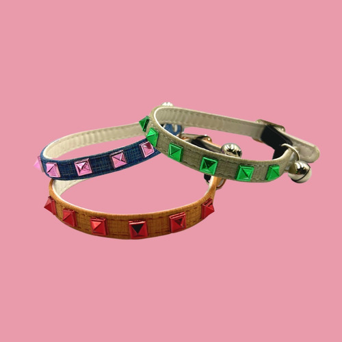 Imagen 3 de 8 de Collar Con Cascabel Y Tachas Para Mascota